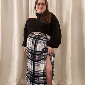 Eloquii black cold-shoulder sweater 14/16 14 16